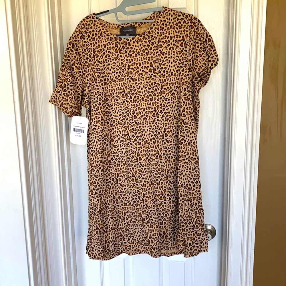 Ladies Leopard Dress Size Large NWT
